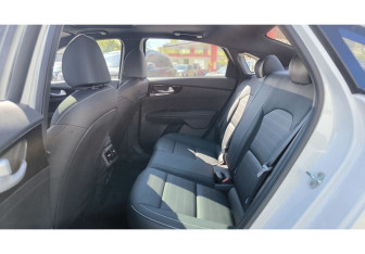 Новый Kia K3 Sedan 2025 (13 фото)