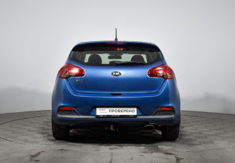 Подержанный автомобиль Kia Ceed Hatchback 2014 года (6 фото)
