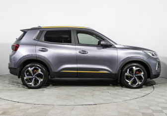 Подержанный автомобиль Chery Tiggo 4 Pro 2023 года (4 фото)