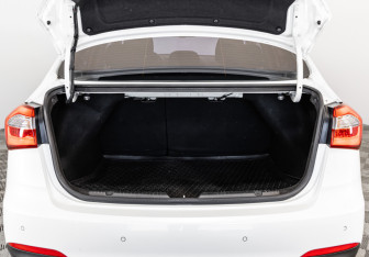 Подержанный автомобиль Kia Cerato Sedan 2015 года (21 фото)