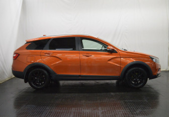 Подержанный автомобиль LADA (ВАЗ) Vesta Wagon 2019 года (4 фото)