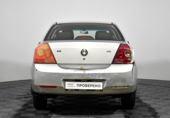 Подержанный автомобиль Geely MK 2008 года (6 фото)
