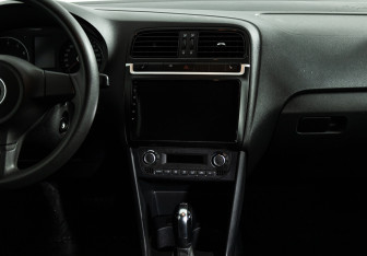 Подержанный автомобиль Volkswagen Polo Hatchback 2012 года (14 фото)