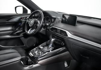 Подержанный автомобиль Mazda CX-9 2017 года (16 фото)