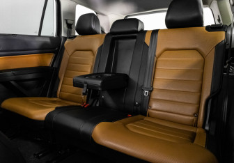 Подержанный автомобиль Volkswagen Teramont 2019 года (24 фото)