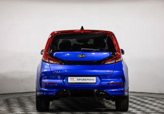 Подержанный автомобиль Kia Soul 2020 года (6 фото)