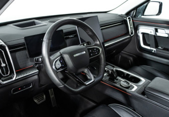 Подержанный автомобиль Jaecoo J7 2023 года (11 фото)