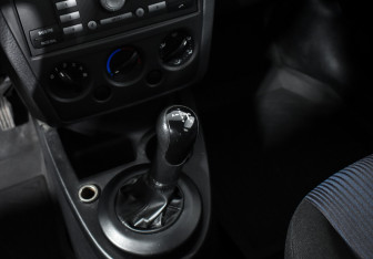 Подержанный автомобиль Ford Fusion 2007 года (11 фото)