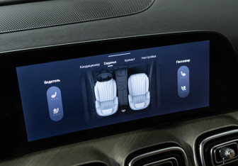 Подержанный автомобиль Jaecoo J8 2024 года (18 фото)