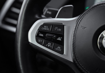 Подержанный автомобиль BMW X5 2019 года (15 фото)