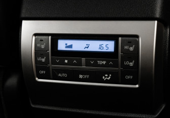 Подержанный автомобиль Lexus GX 2010 года (31 фото)