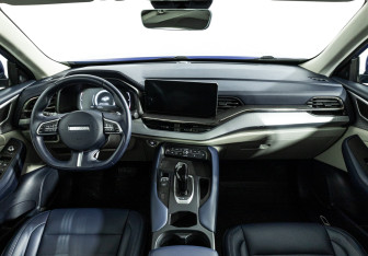Подержанный автомобиль Haval F7 2022 года (13 фото)