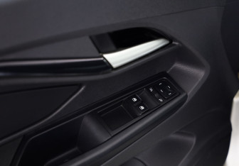 Подержанный автомобиль LADA (ВАЗ) Vesta Sedan 2016 года (17 фото)