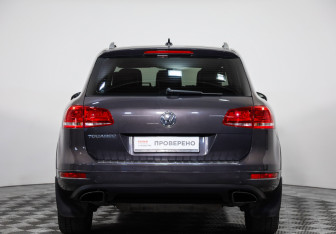 Подержанный автомобиль Volkswagen Touareg 2012 года (6 фото)