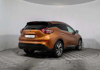Подержанный автомобиль Nissan Murano Suv 2017 года (5 фото)