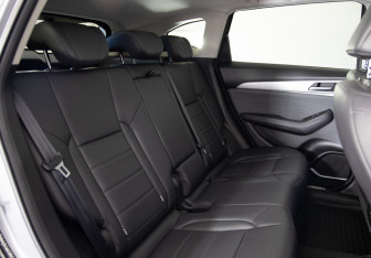 Подержанный автомобиль Haval F7 2023 года (12 фото)