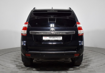Подержанный автомобиль Toyota Land Cruiser Prado 2017 года (6 фото)