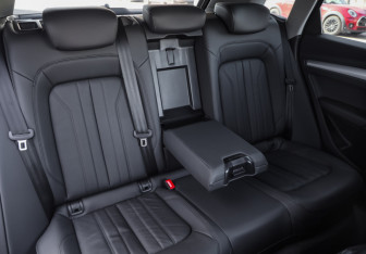 Подержанный автомобиль Audi Q5 2020 года (28 фото)