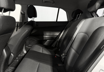 Подержанный автомобиль Hyundai Creta 2017 года (12 фото)