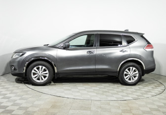 Подержанный автомобиль Nissan X-Trail 2018 года (8 фото)