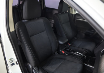 Подержанный автомобиль Mitsubishi Outlander 2018 года (21 фото)