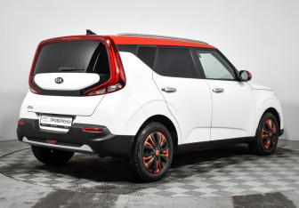 Подержанный автомобиль Kia Soul 2019 года (5 фото)