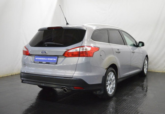 Подержанный автомобиль Ford Focus Wagon 2013 года (5 фото)