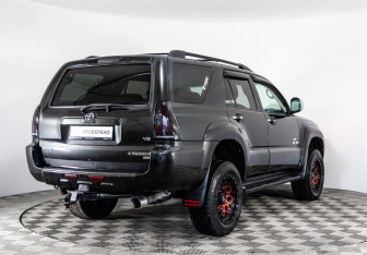 Подержанный автомобиль Toyota 4Runner 2009 года (5 фото)