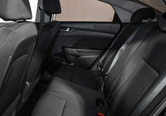 Подержанный автомобиль Hyundai Solaris Sedan 2017 года (12 фото)