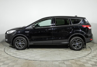 Подержанный автомобиль Ford Kuga 2015 года (8 фото)