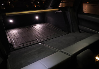 Подержанный автомобиль Land Rover Range Rover Sport 2015 года (31 фото)