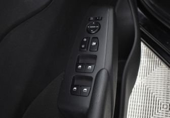 Подержанный автомобиль Hyundai Solaris Sedan 2018 года (17 фото)