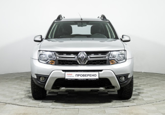 Подержанный автомобиль Renault Duster 2019 года (2 фото)
