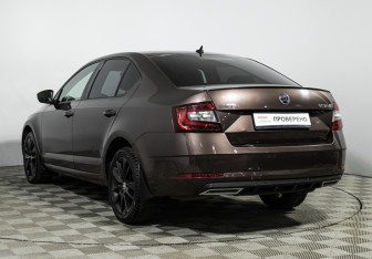 Подержанный автомобиль Skoda Octavia Liftback 2017 года (7 фото)