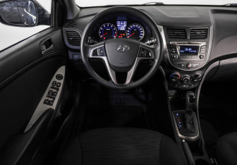 Подержанный автомобиль Hyundai Solaris Sedan 2015 года (11 фото)