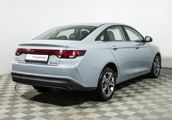 Подержанный автомобиль LIVAN S6Pro 2024 года (5 фото)
