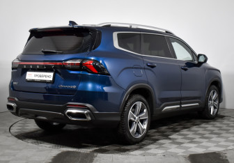 Подержанный автомобиль Geely Okavango 2023 года (5 фото)