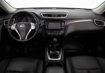 Подержанный автомобиль Nissan X-Trail 2018 года (9 фото)