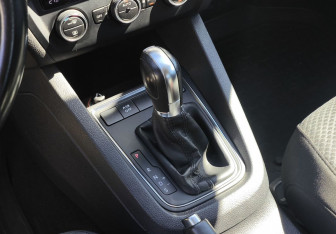 Подержанный автомобиль Volkswagen Jetta Sedan 2014 года (12 фото)