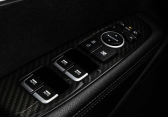 Подержанный автомобиль Kia Sorento 2018 года (19 фото)