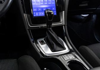 Подержанный автомобиль Ford Mondeo Sedan 2008 года (11 фото)