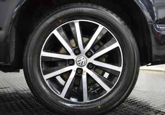 Подержанный автомобиль Volkswagen Multivan 2018 года (7 фото)