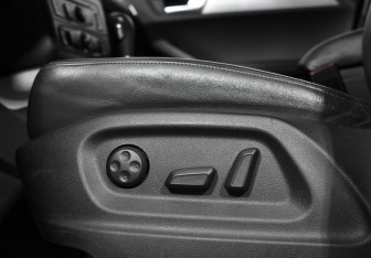 Подержанный автомобиль Audi Q5 2011 года (11 фото)