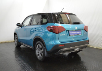 Подержанный автомобиль Suzuki Vitara 2021 года (7 фото)