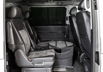 Подержанный автомобиль Volkswagen Multivan 2010 года (18 фото)