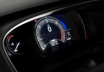 Подержанный автомобиль Renault Talisman Wagon 2016 года (16 фото)