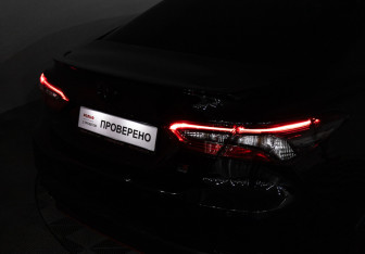 Подержанный автомобиль Toyota Camry Sedan 2023 года (27 фото)