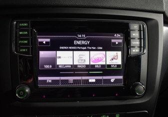 Подержанный автомобиль Skoda Yeti 2017 года (15 фото)