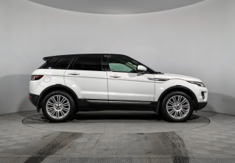 Подержанный автомобиль Land Rover Range Rover Evoque 2013 года (4 фото)