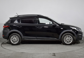 Подержанный автомобиль Kia Rio Hatchback 2019 года (4 фото)